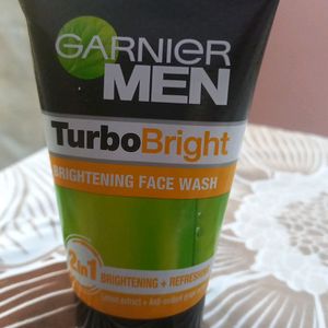 Turbo Bright Brightening Face Wash 100g