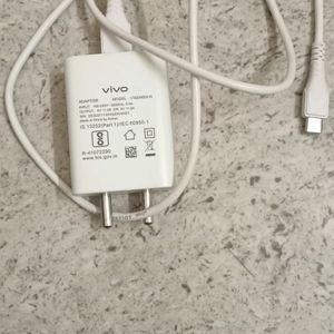 VIVO MOBILE CHARGER NEW AND ORIGINAL