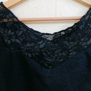 Net Summer Black Hot Tops