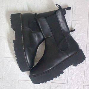 Swap Avail Y2k Black Boots