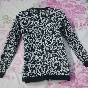 Girls Semi Winter Top/ Sweater