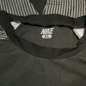 Nike Joggers Tee