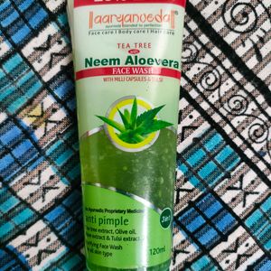 Tea Tree With Neem Aloevera Face Wash