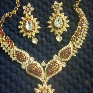 Golden Red Metal Jewelry Set