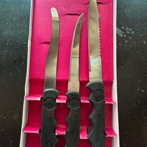 BRAND NEW 3 piece knife set