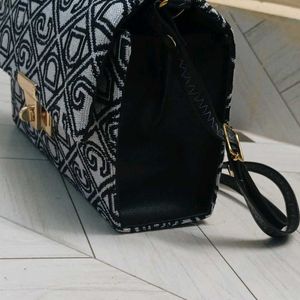 Slingbag Pretty versatile women stylish Bag