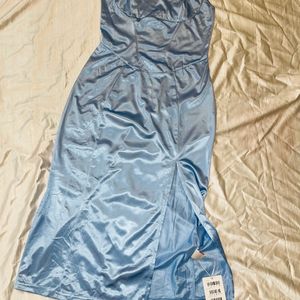 NEW WITH TAG🔥Urbanic Midi Blue Dress