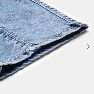 Unique Design.. Blue Denim Jeans For Sale