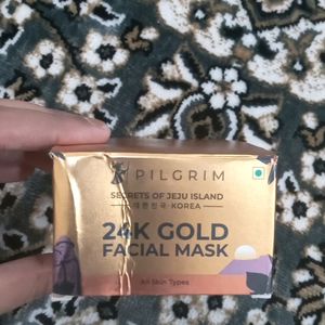 Pilgrim Golden Mask
