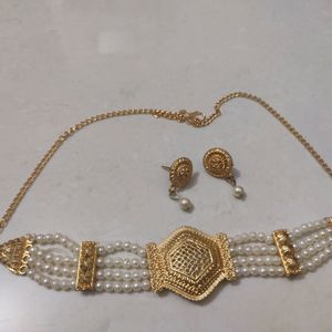 White Pearl And Golden Brose Chocker With Earings