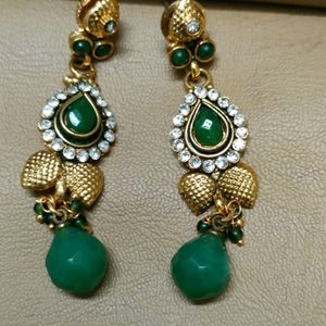 Women Necklace Set