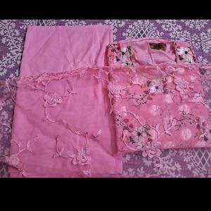 Unstitched Suit With Dupatta