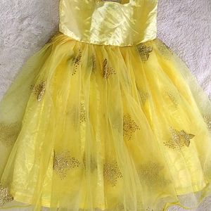 💛Light Yellow Skirt Attached Petticot💛