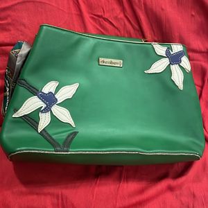 DressBerry Original Green Handbag