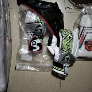 I Am Selling Cricket Kit Set And AllOf The Product