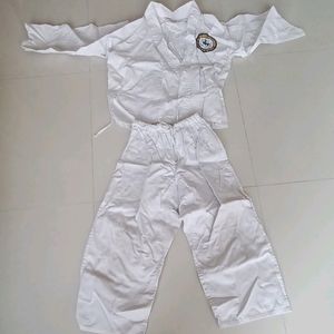 Karate Kit For Kids With All Guards And Gloves