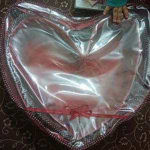 Heart Shape Packing Box