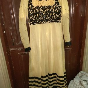 Women Anarkali Kurta In Coins