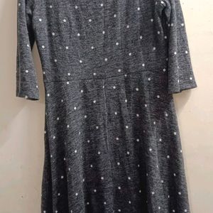 Very Smart Woolen Midi Dress For M Size