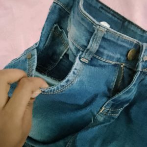FADED BLUE JEANS FOR GIRLS