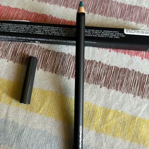 M.A.C EYE KOHL /  CRAYON KHOL