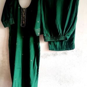 Beautiful Wedding Kurta set Size issue So I Sell