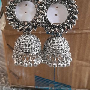 Womens Jhumkas😍