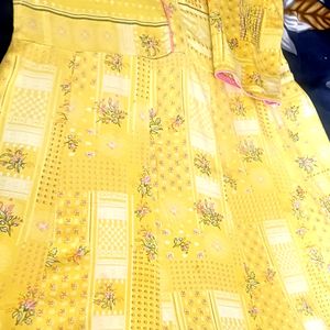 Round Floral Yellow Kurta