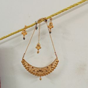 Jewellery Set With Mang Tika