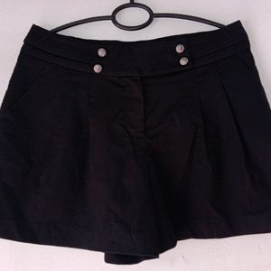 Clovis Women Shorts