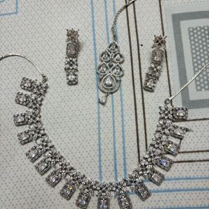 AD Silver Neckpiece Set