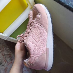 Y2K Dusty pink lace Sneakers