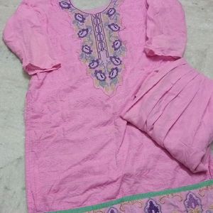 Pink salwar suit