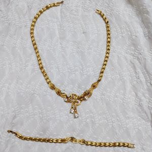 Golden Covering Partywear Necklace And Bracelet