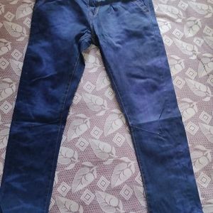 Blue Jeans Size 28"