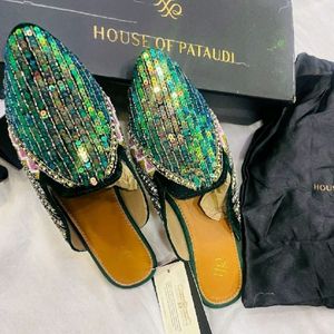 Embellished Women Flats🤍🌹