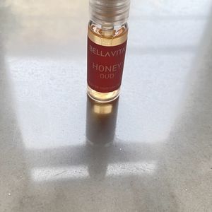 BELLAVITA Honey Oud Perfume