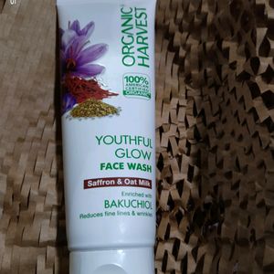 Youthful Saffron Glow Face Wash