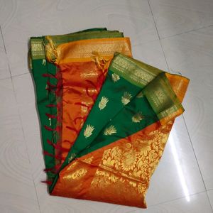 Green 💚 Pattu Saree With Blouse