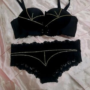 Important Diamond Bra Panty Set