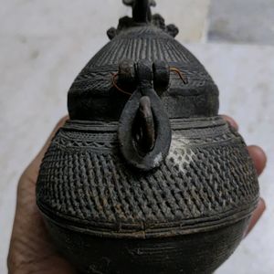 Dhokra Tribalcraft,moneypot...veryvery Old