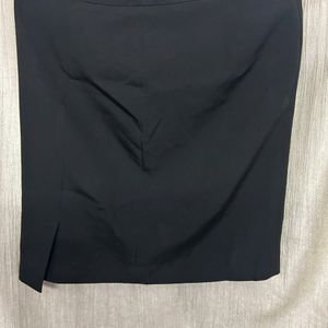 Black Skirt Midi Lane