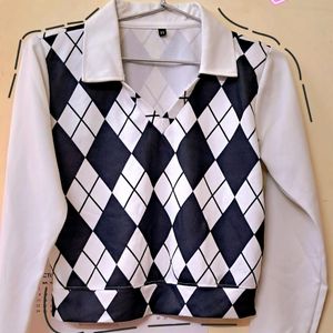 Trendy Black And White Top