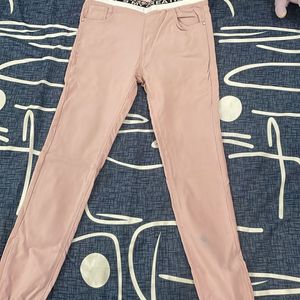 Pink leggings trouser