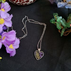 Resin Real Flower And Leaf Necklace