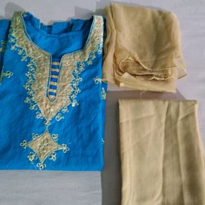 Short Length Salwar Suit For Teens