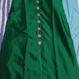 Long Green Heavy Work Kurta With Dupatta And Sleeves