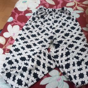 Girls Woollen  Lower