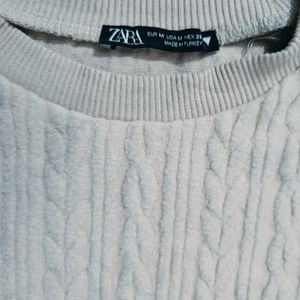 ZARA Woman Cropped Design Pullover Sweater