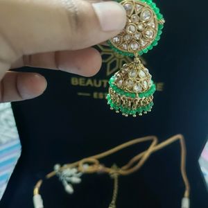 Green Necklace Set